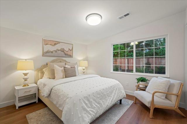 Image 16 of 34 For 880 Las Palmas Drive