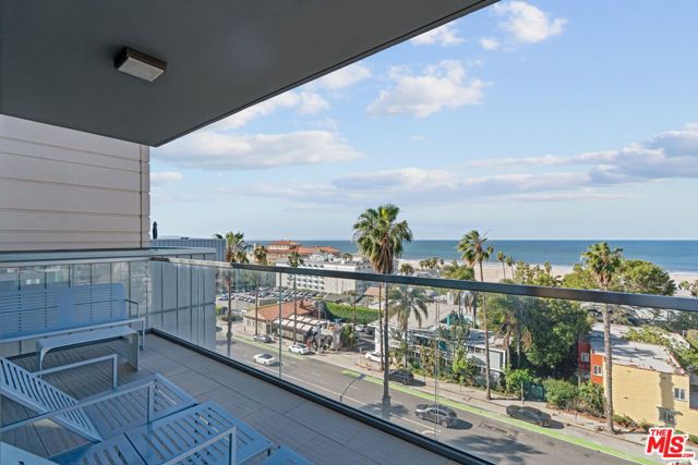1755 Ocean Avenue, Santa Monica CA: https://media.crmls.org/mediaz/50c29bdb-56ff-4f35-8484-d37647d2bf6c.jpg