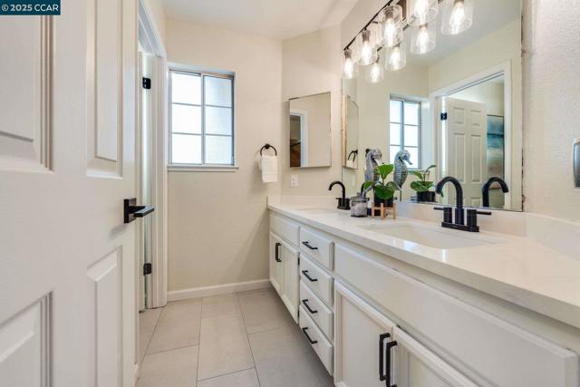 1021 Montclair Court, Livermore CA: https://media.crmls.org/mediaz/50c2b26e-eecb-4f41-8ce1-35ae0d906f7d.jpg