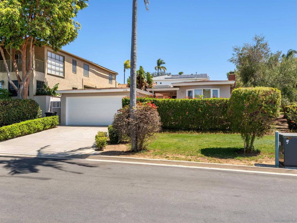 2136 Guy Street - photo 2