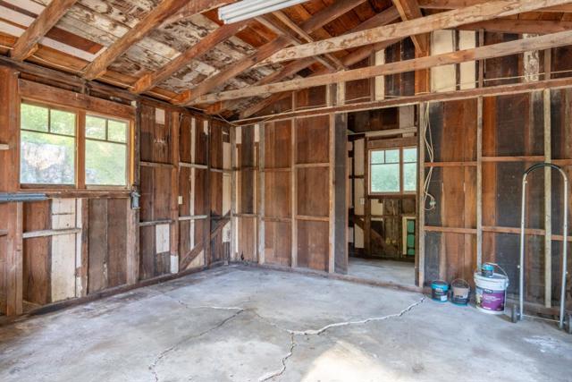 0 2 E of Torres Avenue, Carmel CA: https://media.crmls.org/mediaz/50c39f45-4903-4f66-8872-94c16b8ce855.jpg