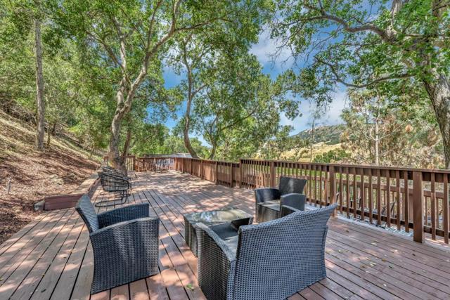 17255 Holiday Drive, Morgan Hill CA: https://media.crmls.org/mediaz/50c61c78-af99-427e-9884-6dcc4f33abe2.jpg