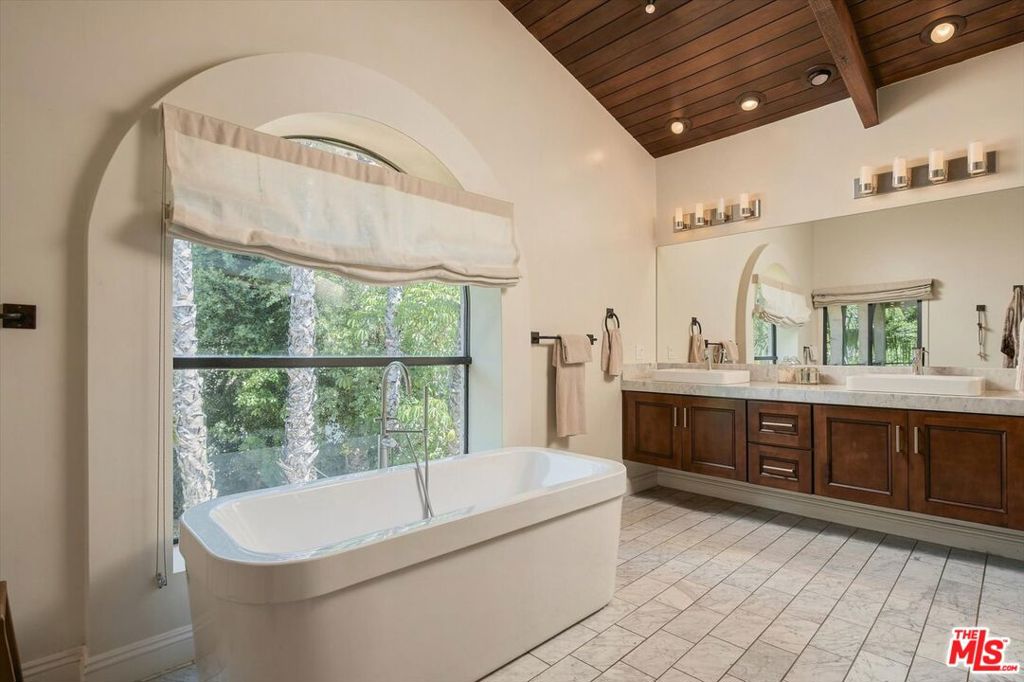 MLS #26977503 image #36