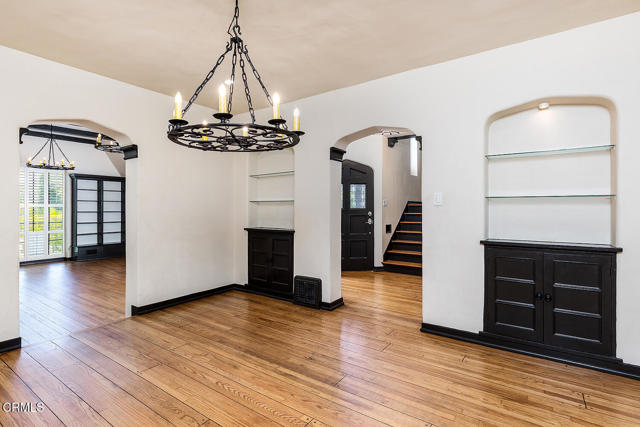 2525 Monterey Road, San Marino CA: https://media.crmls.org/mediaz/50c6d441-7776-423b-9597-f0460a38988c.jpg