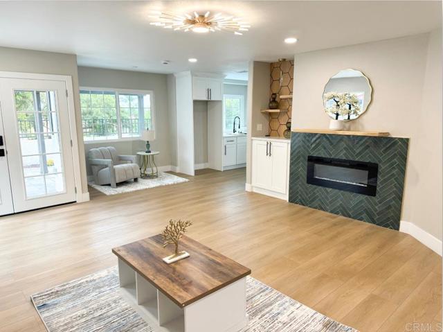 Detail Gallery Image 24 of 51 For 2030 San Remo Dr, Oceanside,  CA 92056 - 4 Beds | 3 Baths