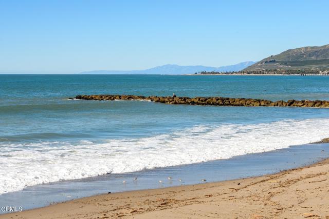 7 homes from Beach