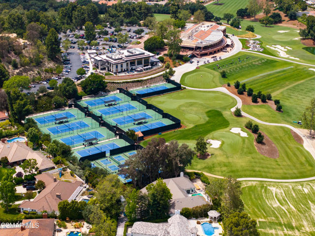 1600 Crown Ridge Court, Westlake Village CA: https://media.crmls.org/mediaz/50c7e5c1-2f16-46fd-bfad-97315f5bdf6b.jpg