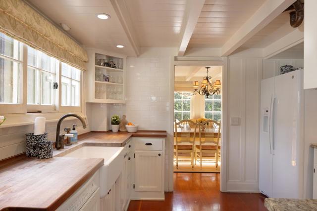 0 NW Corner Casanova & Ocean Avenue, Carmel CA: https://media.crmls.org/mediaz/50c96cde-e519-4245-a624-f1616d6e9a55.jpg