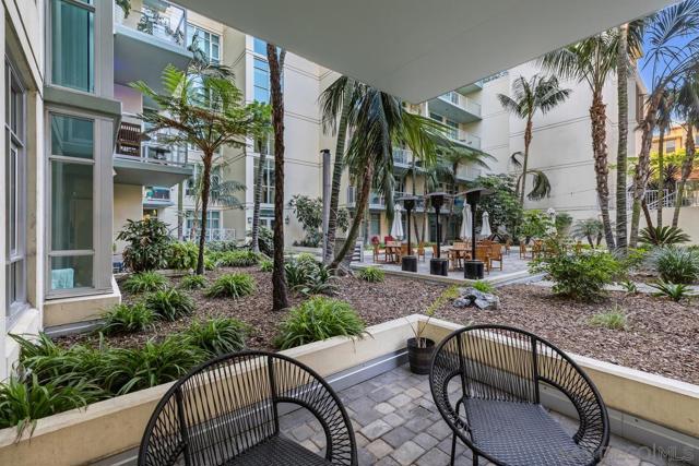 850 Beech St, San Diego CA: https://media.crmls.org/mediaz/50c98980-3dd5-4f7d-b003-cf3c7f7a43c9.jpg