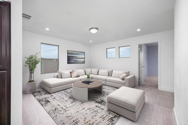 115 Lemon Blossom Ln, Patterson CA: https://media.crmls.org/mediaz/50ca4ff8-882a-4b9b-9d5f-c2fcdaf011ac.jpg
