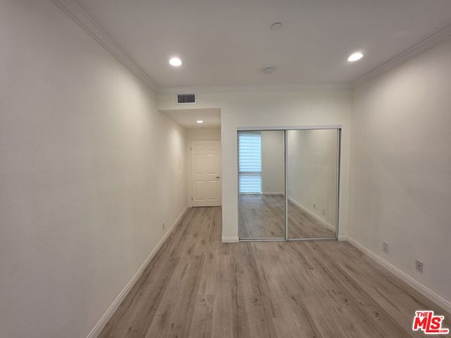 12000 Goshen Avenue, Los Angeles CA: https://media.crmls.org/mediaz/50cac227-0b03-47b0-8aac-22f36cb74177.jpg