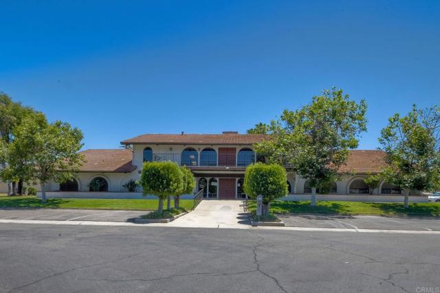 2250 N Broadway, Escondido CA: https://media.crmls.org/mediaz/50cb9b4c-3fb8-4b2a-84b0-8a1f0faa36b1.jpg