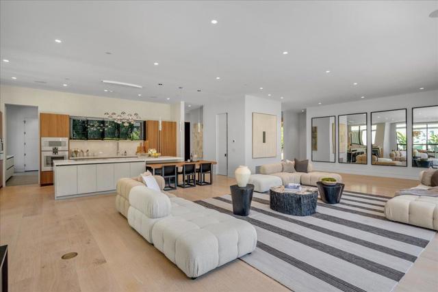 88 Tuscaloosa Avenue, Atherton CA: https://media.crmls.org/mediaz/50cc7ea5-3198-473b-9cde-35913955d6e9.jpg