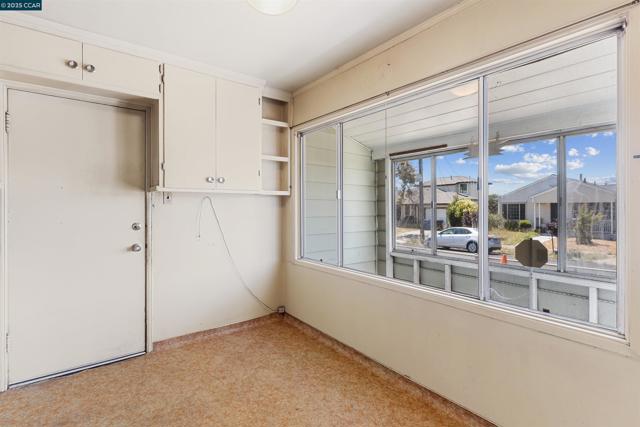1406 Monterey St, Richmond CA: https://media.crmls.org/mediaz/50cc9318-1b0a-4343-af0f-b505080ee66b.jpg