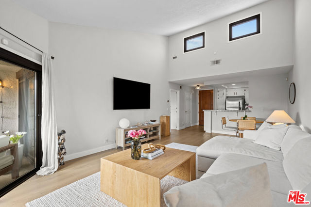 8601 Falmouth Avenue, Playa del Rey CA: https://media.crmls.org/mediaz/50cce17e-d4ab-4039-95e6-b679e6610b8d.jpg