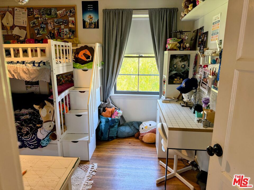https://media.crmls.org/mediaz/50cd2820-ece8-4790-865f-758fb1bc7b89.jpg?preset=X-Large