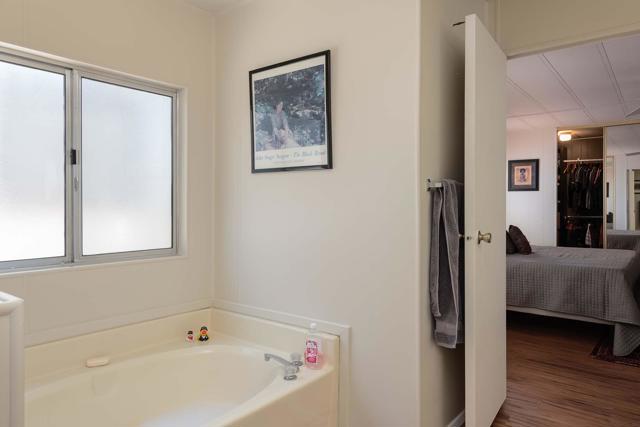 181 Zacharia Drive, Cathedral City CA: https://media.crmls.org/mediaz/50cdb442-223f-4157-85b9-3ee25ba52d91.jpg