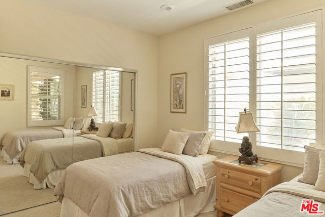 10 Wimbledon Circle, Rancho Mirage, CA 92270