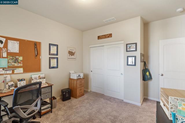 7100 Metcalf Way, Hughson CA: https://media.crmls.org/mediaz/50cf1d98-9421-4efa-b1fe-9a9bac0b6446.jpg