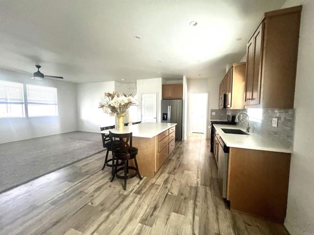 Detail Gallery Image 7 of 19 For 971 Borden Rd #SPC 143,  San Marcos,  CA 92069 - 4 Beds | 2 Baths