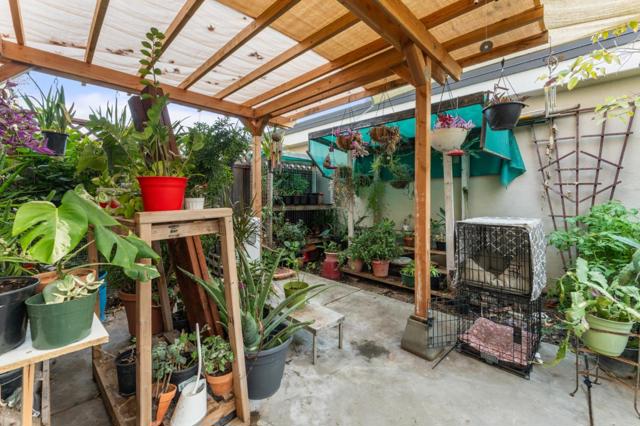 7108 Coral Gables Circle, San Jose CA: https://media.crmls.org/mediaz/50cfc476-b48b-4c19-b10d-87eaa7a23446.jpg