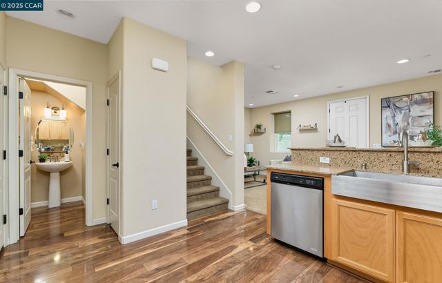 204 Purisima St, San Pablo CA: https://media.crmls.org/mediaz/50cfd11a-4a97-4bcf-bf4c-528b86f49d0c.jpg