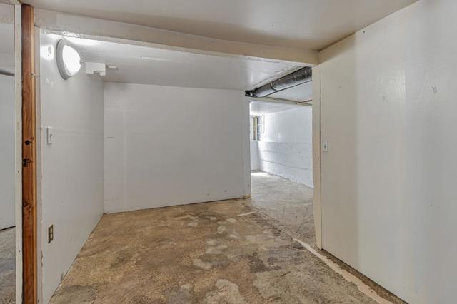 160 N 11th Street, San Jose CA: https://media.crmls.org/mediaz/50d05fd3-95e3-429b-b921-0e3731262b1d.jpg