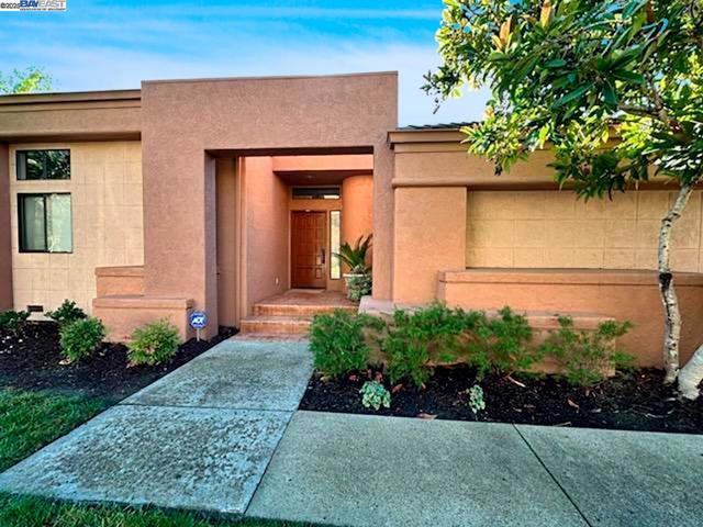4009 W Lakeshore Drive, San Ramon CA: https://media.crmls.org/mediaz/50d09f4a-e0a4-4294-9ef2-5977e37dfa90.jpg