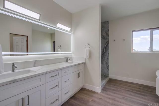 Detail Gallery Image 23 of 31 For 3749 Kingsley St, San Diego,  CA 92106 - 4 Beds | 4 Baths