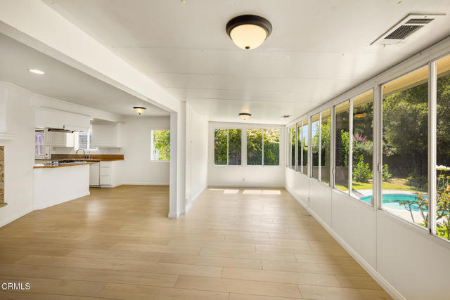 1853 Country Place, Ojai CA: https://media.crmls.org/mediaz/50d159fd-83ee-4061-99fb-3271691ae4c3.jpg