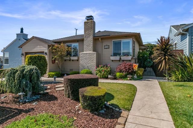 141 Knoll Circle, South San Francisco CA: https://media.crmls.org/mediaz/50d232f9-3200-48e2-8abe-03c62f3ba371.jpg