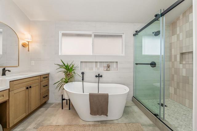 Detail Gallery Image 15 of 41 For 4860 Park Drive, Carlsbad,  CA 92008 - 4 Beds | 2/1 Baths