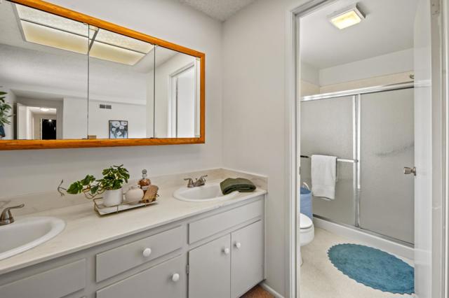 22300 Capote Drive, Salinas CA: https://media.crmls.org/mediaz/50d3f6d4-3cfb-4fe8-b10c-4ea25850a3a1.jpg