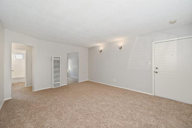 4204 06 Division St, San Diego CA: https://media.crmls.org/mediaz/50d5157b-8bd2-4dc1-9929-42aeab954a81.jpg