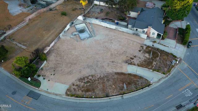 1860 Pinecrest Drive, Altadena CA: https://media.crmls.org/mediaz/50d541c5-b89c-4e23-8336-3028cf2f7a81.jpg