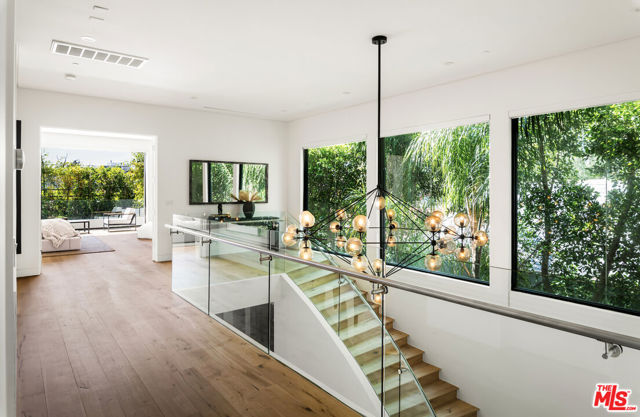 833 N Cherokee Avenue, Los Angeles CA: https://media.crmls.org/mediaz/50d56393-c6d9-4911-b2f5-b6ff553b0c1a.jpg
