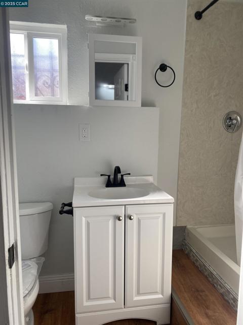 421 Ripley Ave, Richmond CA: https://media.crmls.org/mediaz/50d58ebb-1dea-4736-bf12-7de4ed9f965c.jpg