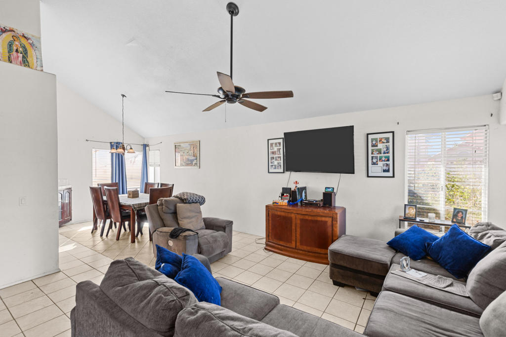 MLS #219138253DA image #1