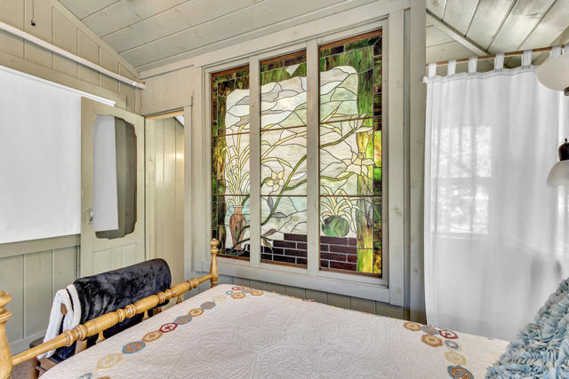25585 Alderwood St Street, Idyllwild CA: https://media.crmls.org/mediaz/50d626eb-4d12-45d1-9a90-831248a5f450.jpg