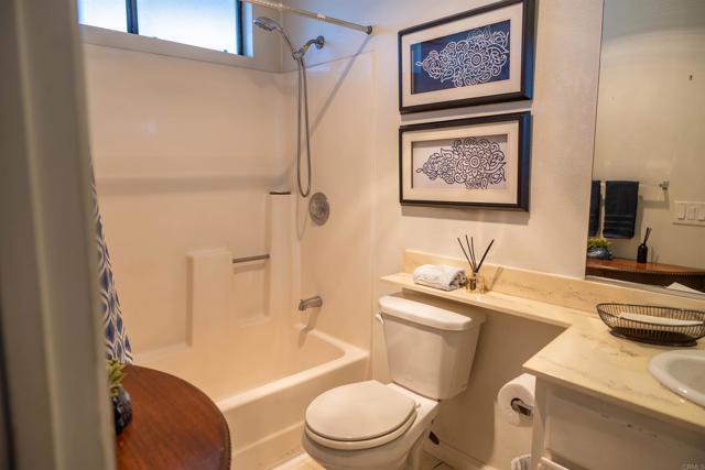 Detail Gallery Image 14 of 27 For 2910 Elm Tree Ct, Spring Valley,  CA 91978 - 2 Beds | 2 Baths