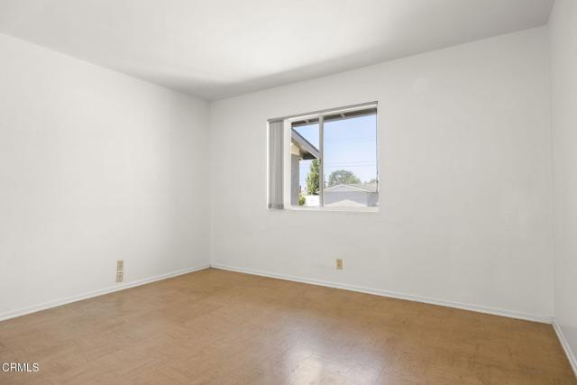 220 Lantana Street, Camarillo CA: https://media.crmls.org/mediaz/50d759af-6e45-461d-8aa2-54472d5fa229.jpg