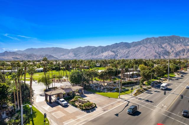 67162 W Chimayo Drive, Cathedral City CA: https://media.crmls.org/mediaz/50d7631f-d9c0-4a3e-aecf-e4bed22ad28d.jpg