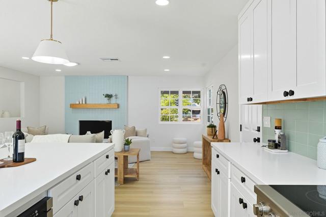 2118 Toca Ln, Ramona CA: https://media.crmls.org/mediaz/50d7750c-9f43-485e-bea8-be623b05c346.jpg