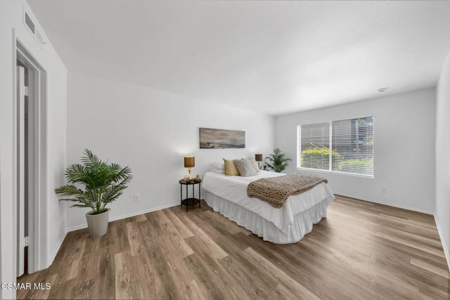224 Oakleaf Drive, Thousand Oaks CA: https://media.crmls.org/mediaz/50d804ac-7380-47a6-8a47-bb90251698d2.jpg