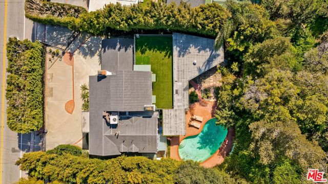 2147 Coldwater Canyon Drive, Beverly Hills, California 90210, 3 Bedrooms Bedrooms, ,4 BathroomsBathrooms,Single Family Residence,For Sale,Coldwater Canyon,24370775