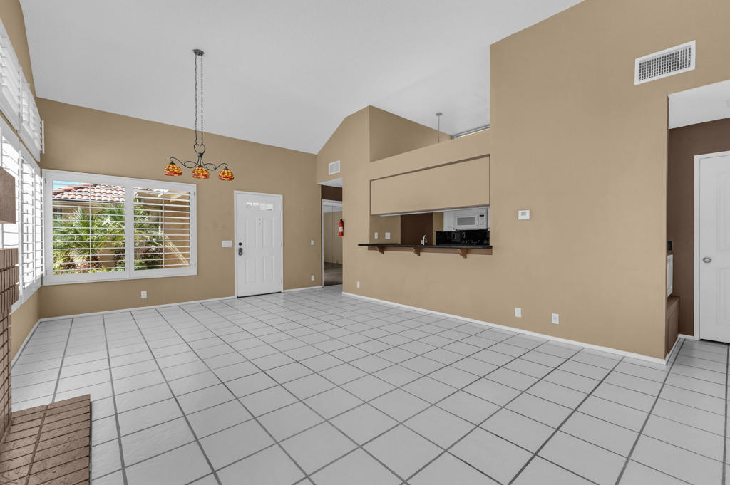 MLS #219136317DA image #6