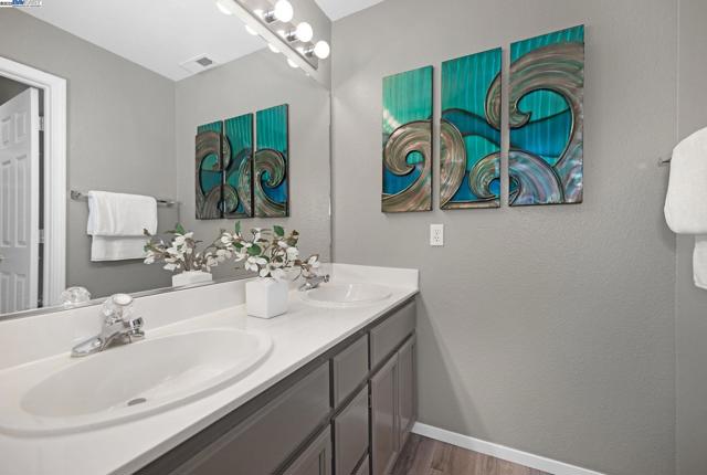 96 Trixie Dr, Livermore CA: https://media.crmls.org/mediaz/50d9ca80-843b-4e2b-b74e-c866f02ae31b.jpg