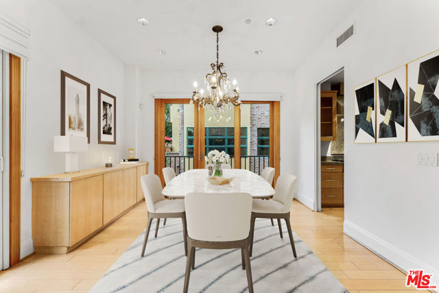 2323 S Beverly Glen Boulevard, Los Angeles CA: https://media.crmls.org/mediaz/50da7989-f90b-449f-aeb5-6b976da06c2d.jpg