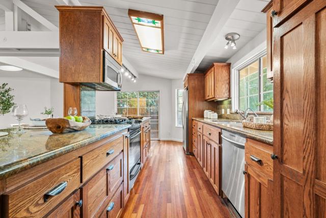 107 Maywood Drive, Boulder Creek CA: https://media.crmls.org/mediaz/50db2513-9319-4a9a-8651-0a15c9c54073.jpg