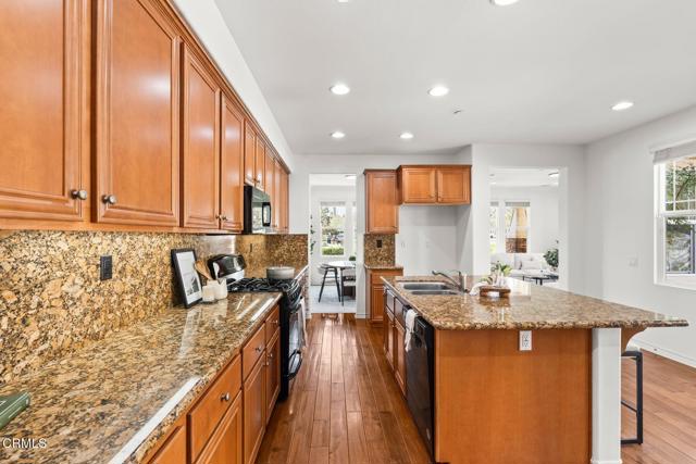 Detail Gallery Image 19 of 65 For 8240 Silver Cir, Ventura,  CA 93004 - 3 Beds | 2/1 Baths